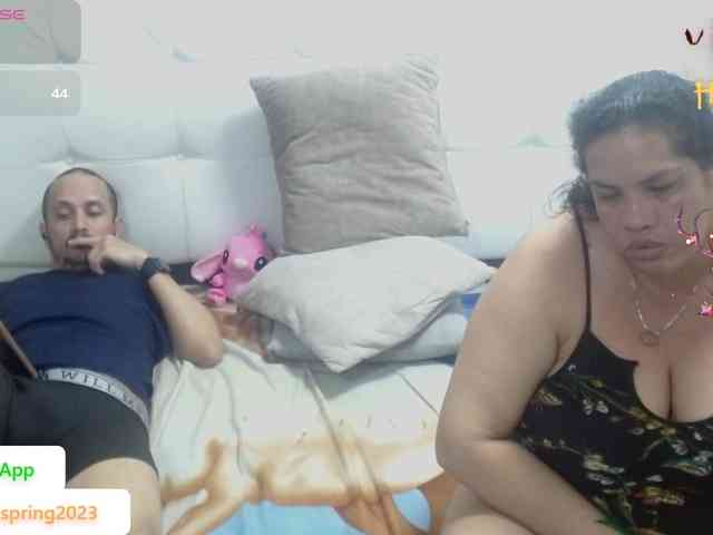 CandyandJhon webcam