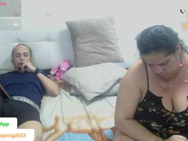CandyandJhon webcam