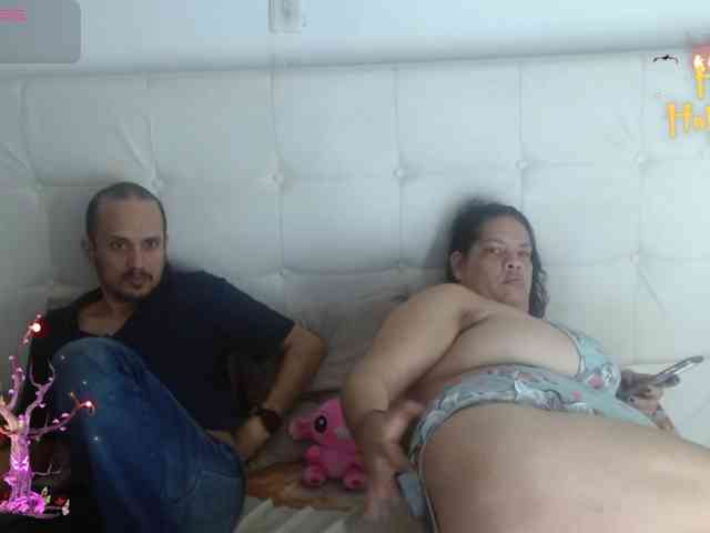 CandyandJhon webcam