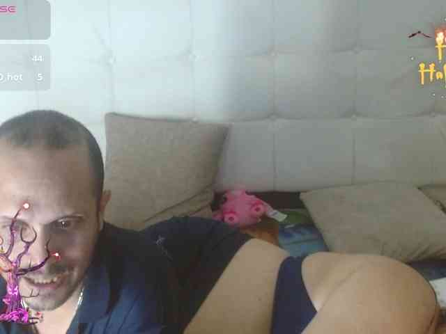 CandyandJhon webcam