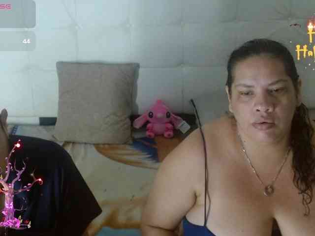 CandyandJhon webcam