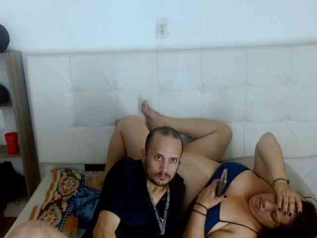 CandyandJhon webcam