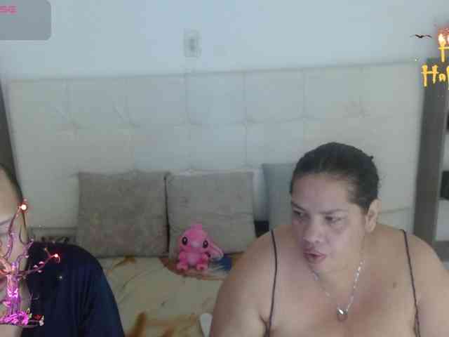 CandyandJhon webcam