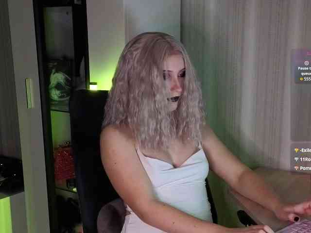 VelvetSirenX webcam