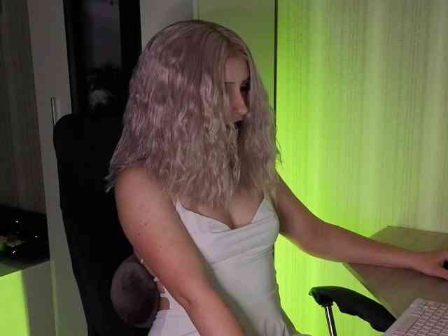 VelvetSirenX webcam