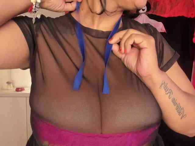 Vicky-Ruiz webcam