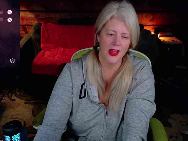 AlicesCuriosity webcam