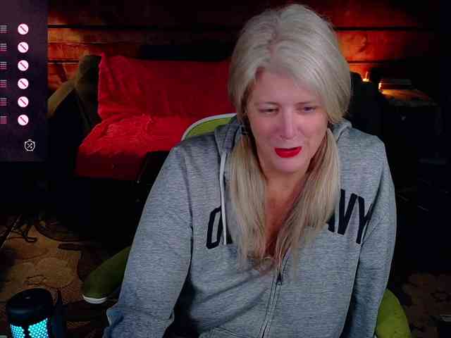 AlicesCuriosity webcam