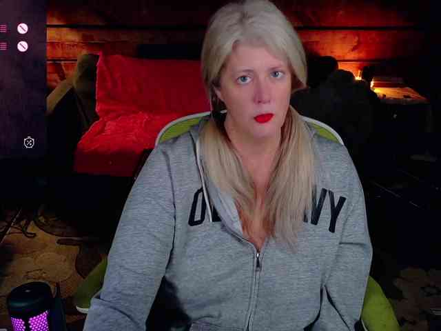 AlicesCuriosity webcam