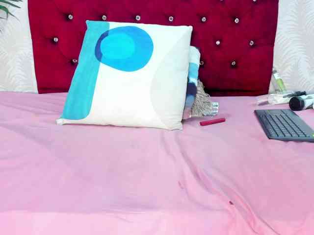 Melody-Megann webcam