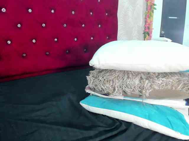 Melody-Megann webcam