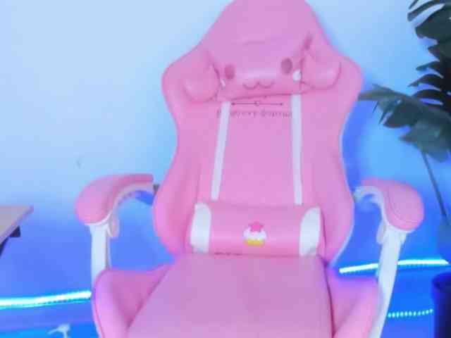AlexaJhonson10 webcam