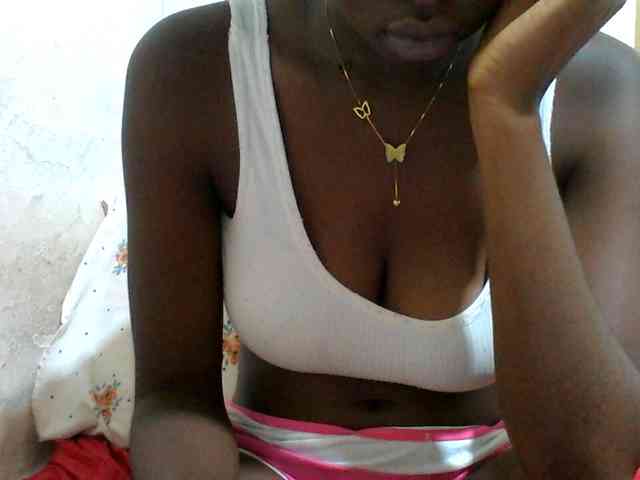 Melodious-Liz webcam