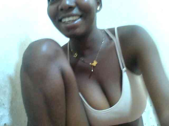 Melodious-Liz webcam