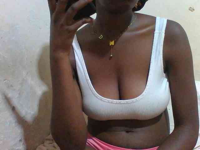 Melodious-Liz webcam