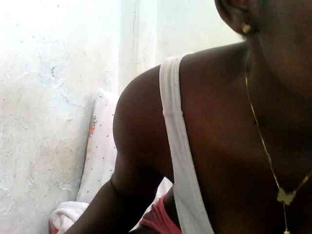 Melodious-Liz webcam