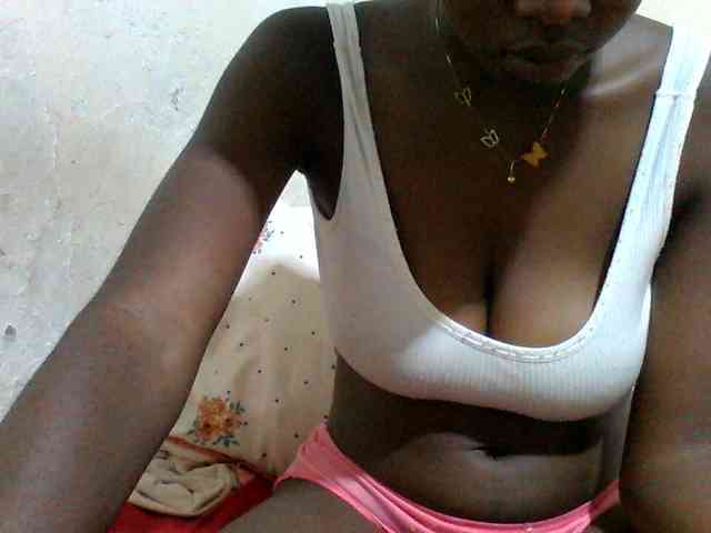 Melodious-Liz webcam