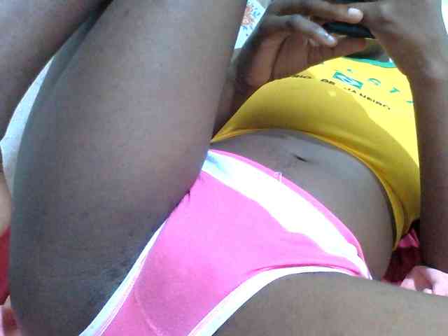 Melodious-Liz webcam