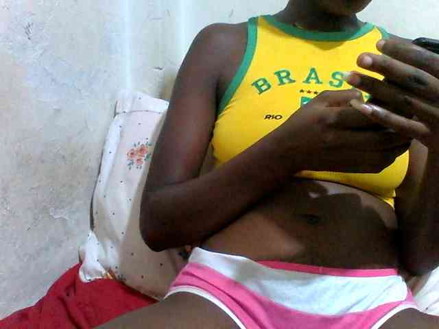 Melodious-Liz webcam
