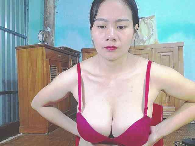 EllaShow93 webcam