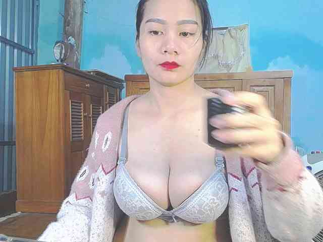 EllaShow93 webcam