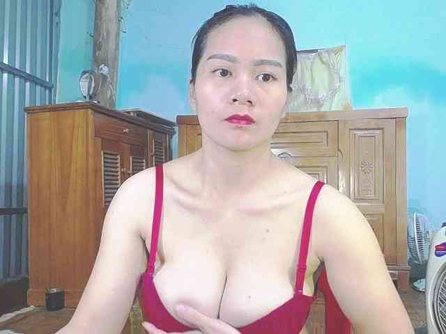 EllaShow93 webcam