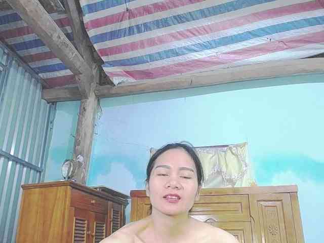 EllaShow93 webcam