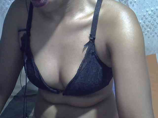 Lillteblackgirl webcam