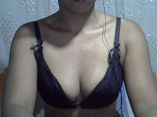 Lillteblackgirl webcam