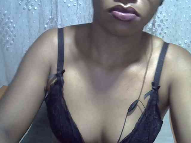 Lillteblackgirl webcam