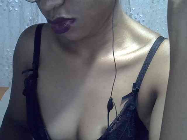 Lillteblackgirl webcam