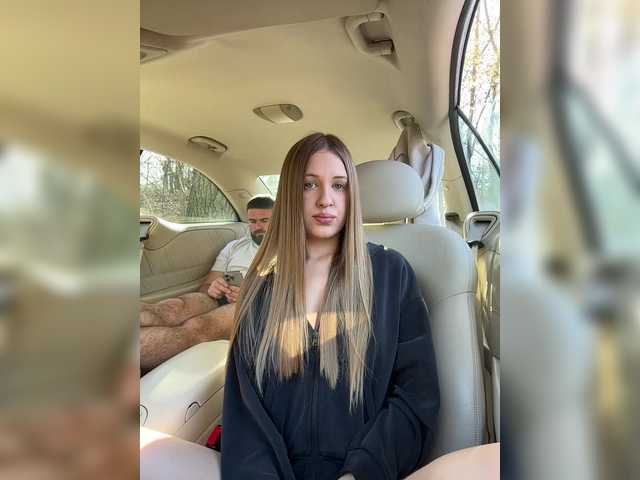 Entra en el chat con el modelo soffy-and-boss soffy-and-boss