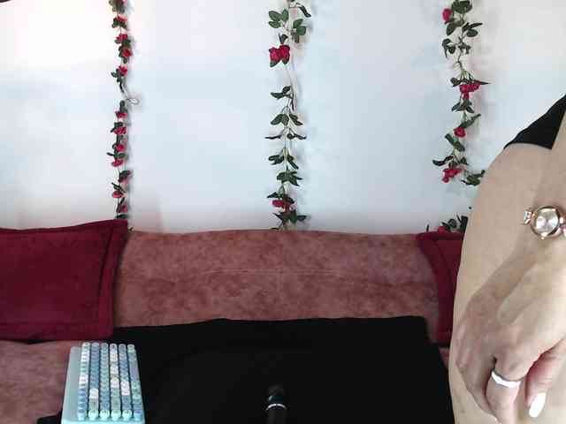 Ariana-Lavoie webcam