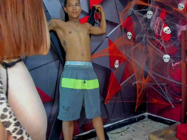 Hana-and-Zeta webcam