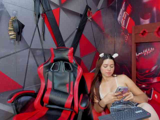 Hana-and-Zeta webcam