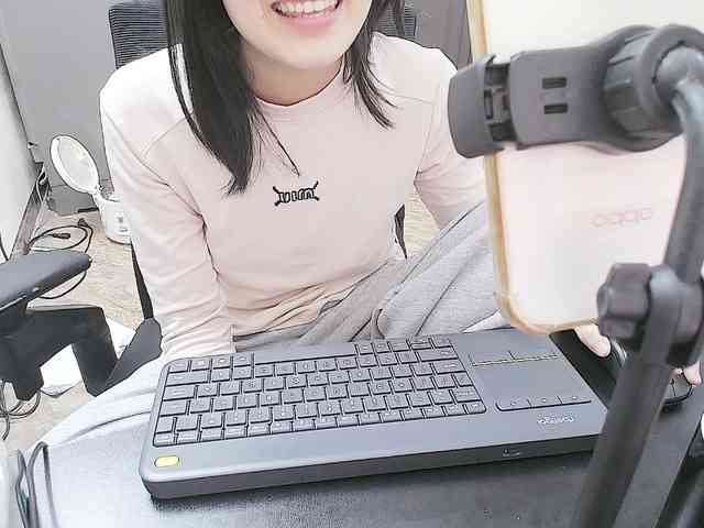 Bella099 webcam
