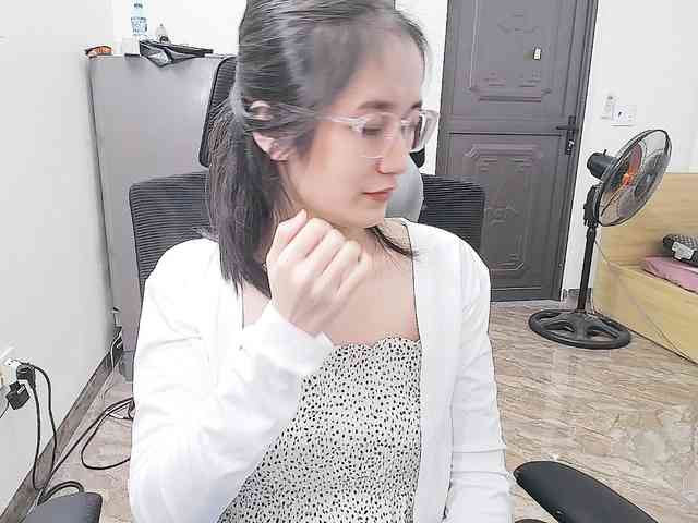 Bella099 webcam