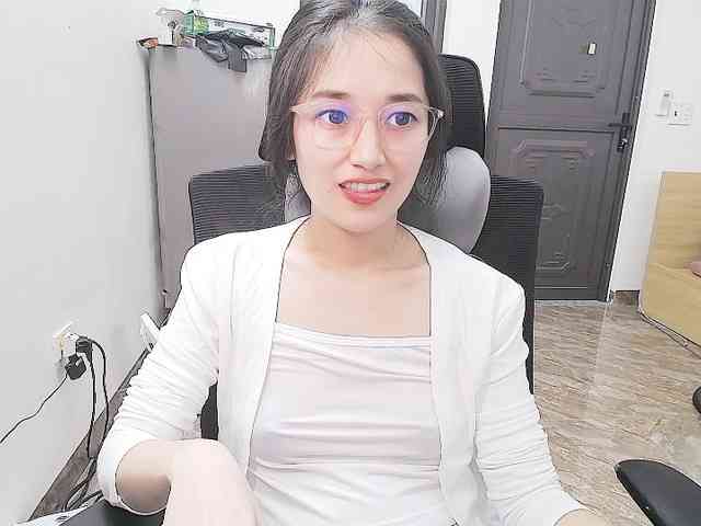 Bella099 webcam