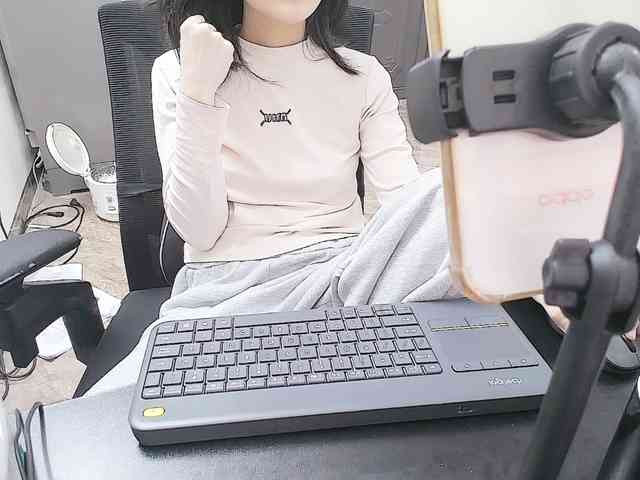 Bella099 webcam