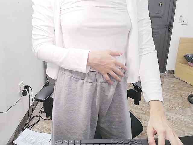 Bella099 webcam