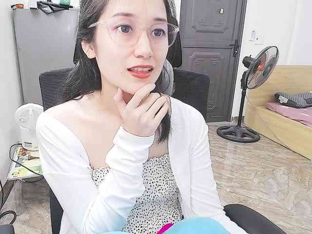 Bella099 webcam