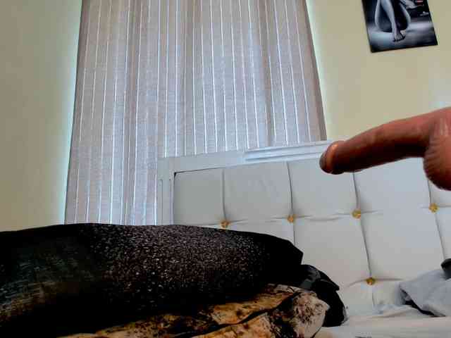 Candbody webcam
