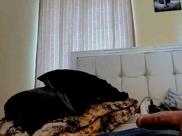 Candbody webcam