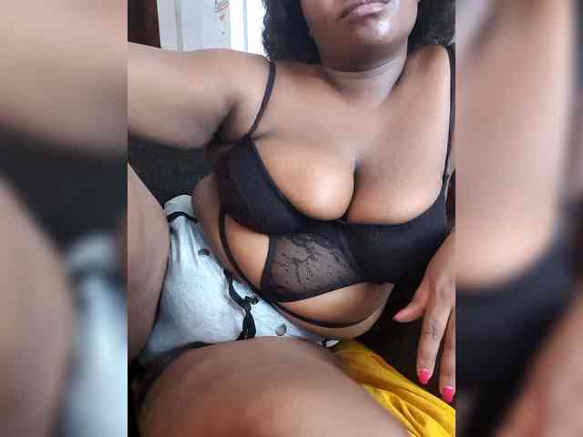 Honeyglowlive webcam