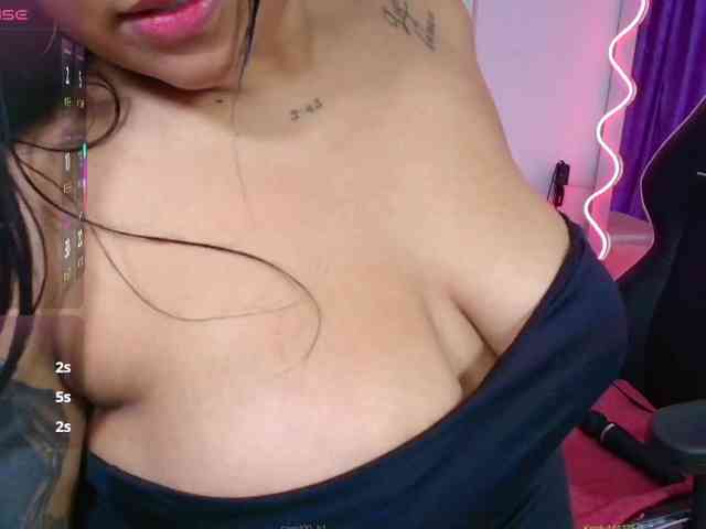 kendra-tay webcam