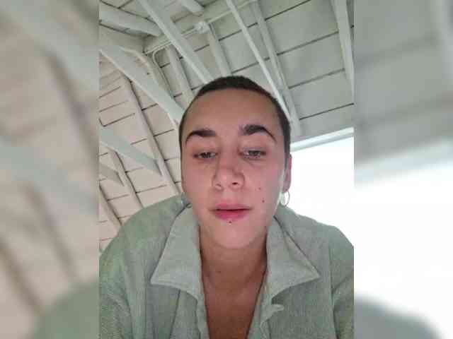 AntoniaDilune webcam