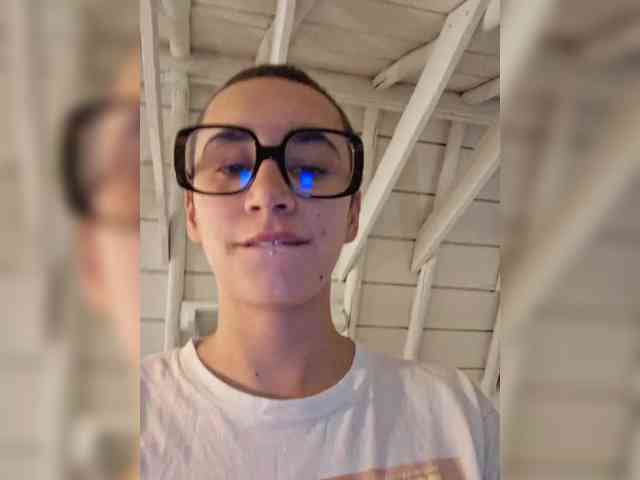 AntoniaDilune webcam