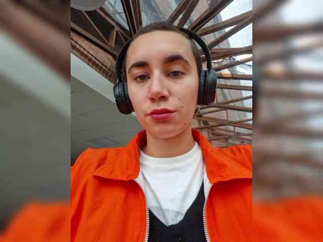 AntoniaDilune webcam