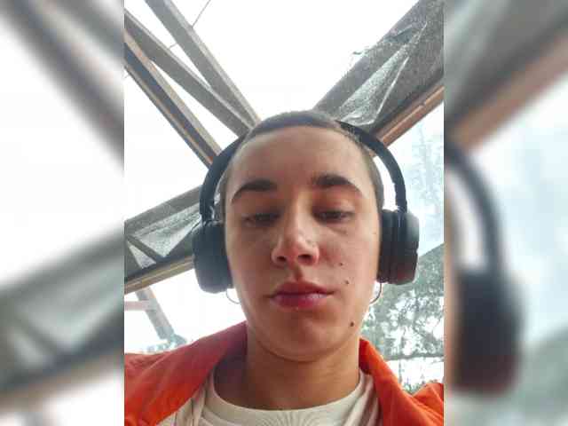 AntoniaDilune webcam