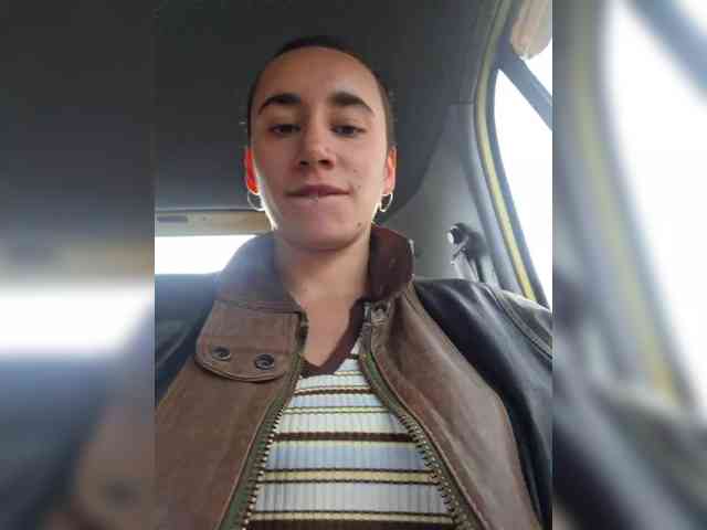 AntoniaDilune webcam